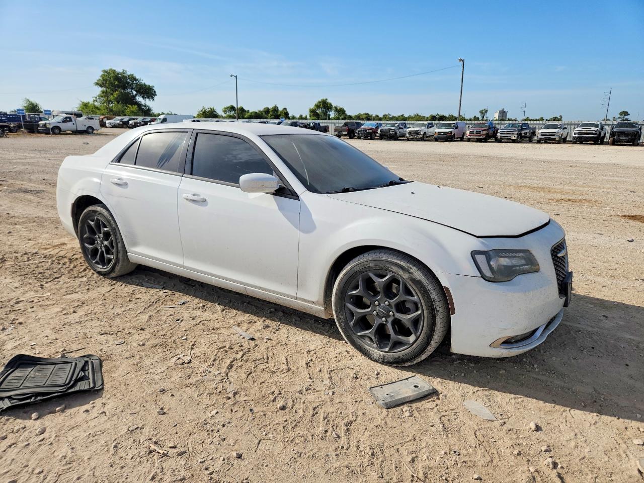 2019 CHRYSLER 300 S — снимка 4