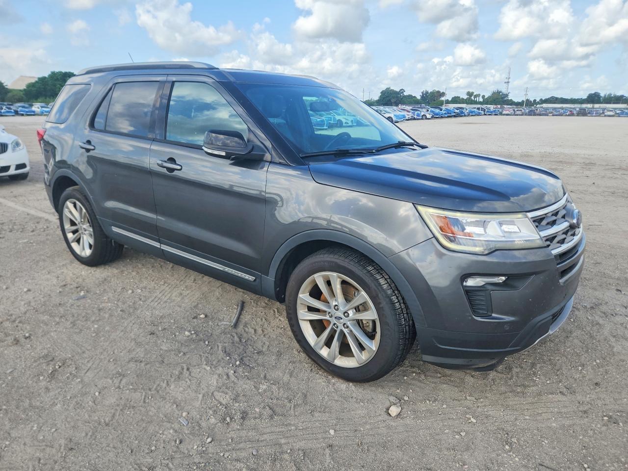 2018 FORD EXPLORER XLT — снимка 4