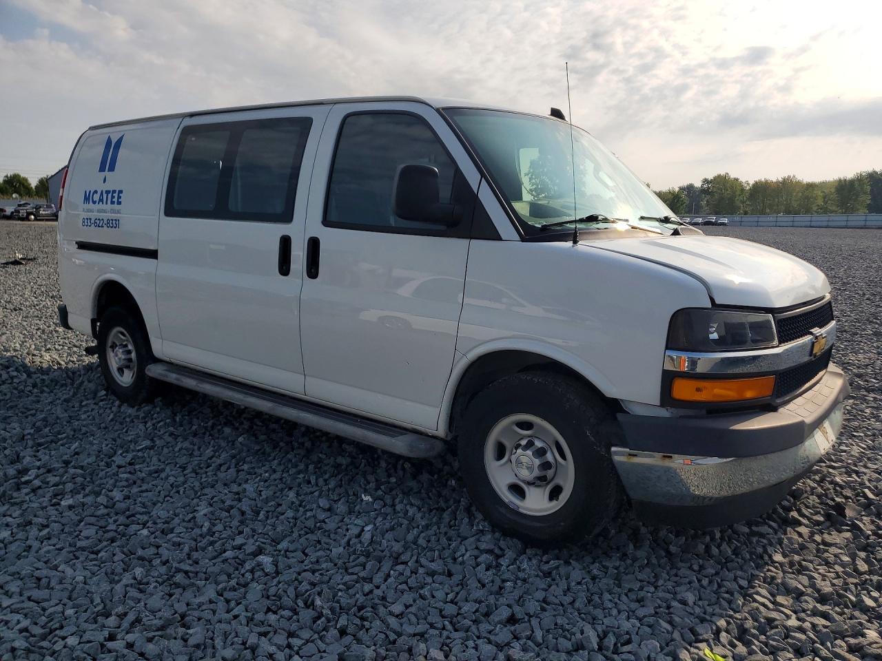 2019 CHEVROLET EXPRESS G2500 — снимка 4
