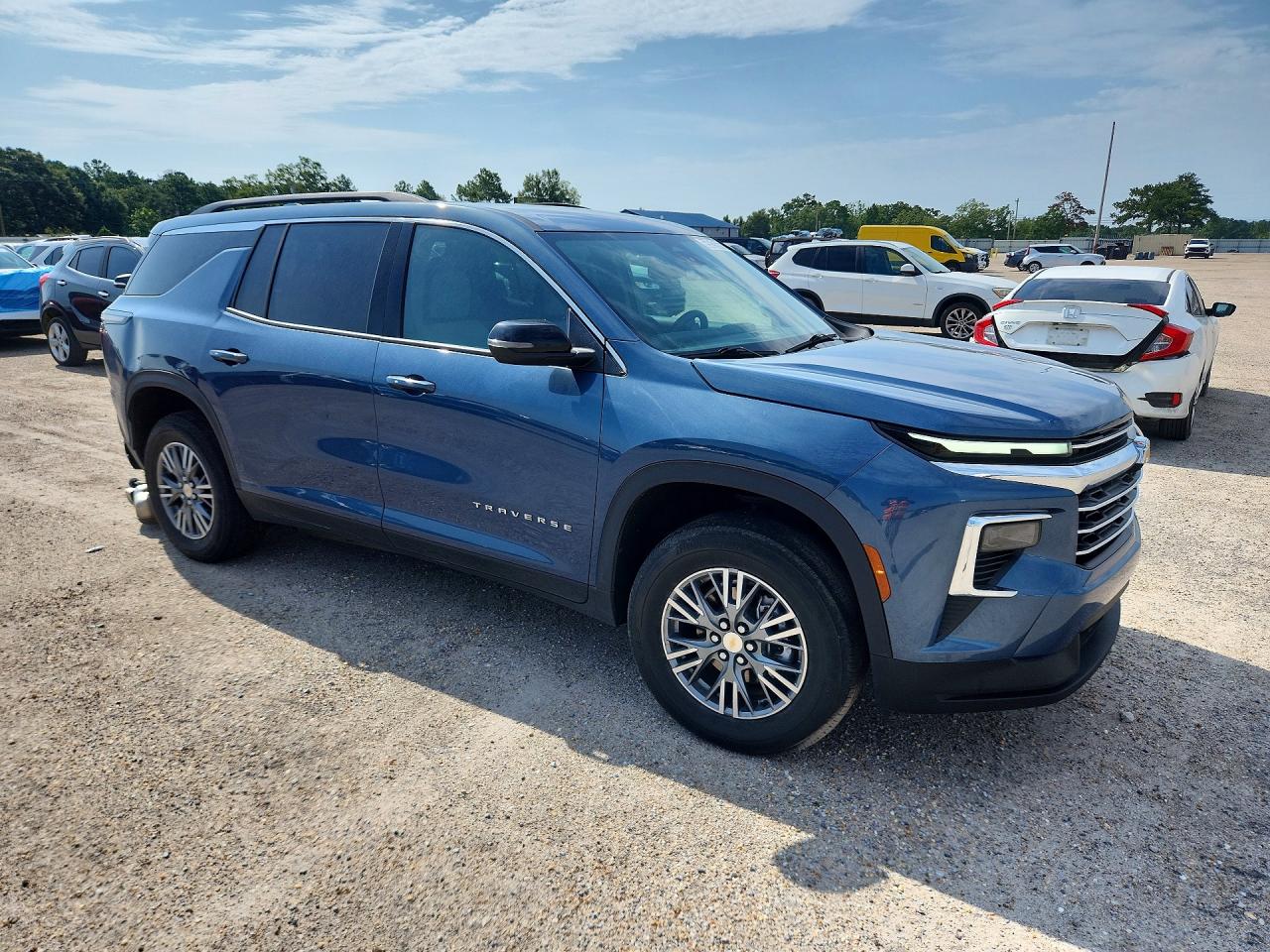 2025 CHEVROLET TRAVERSE LT — снимка 4