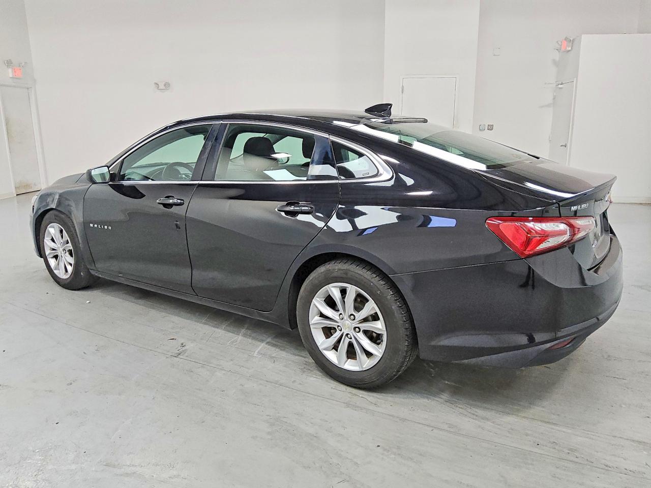2019 CHEVROLET MALIBU LT — снимка 2