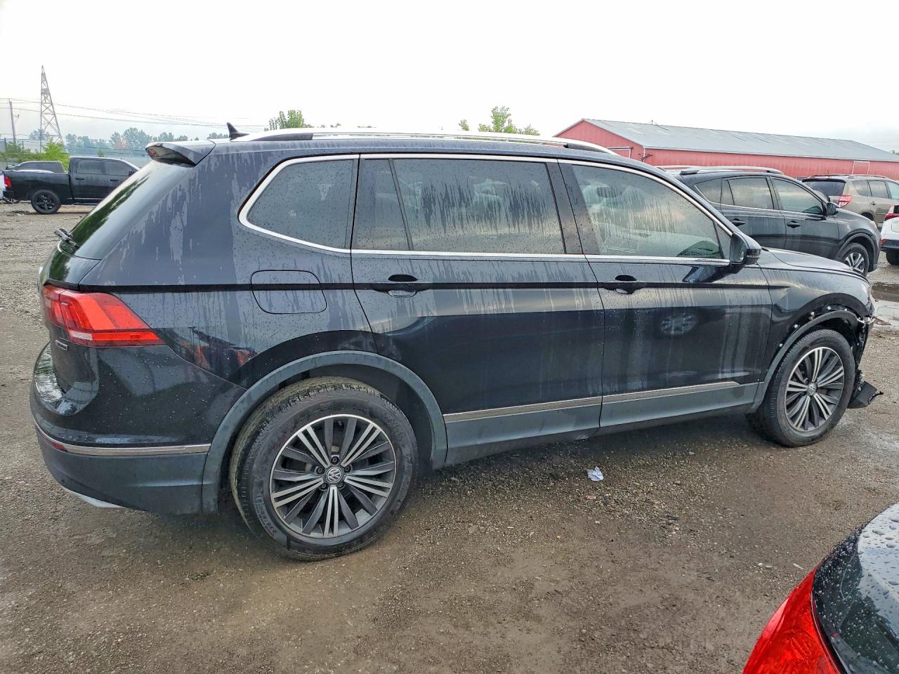 2020 VOLKSWAGEN TIGUAN SEL PREMIUM R-LINE — снимка 3