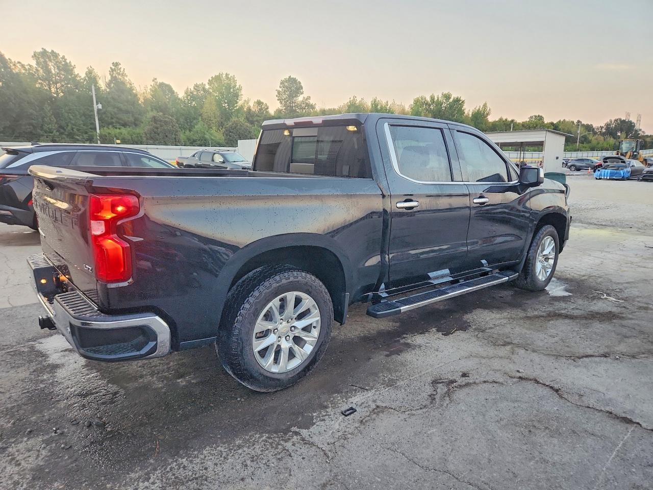 2021 CHEVROLET SILVERADO K1500 LTZ — снимка 3