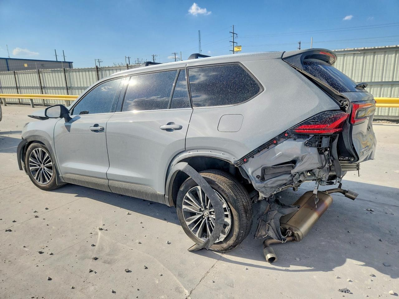 2026 TOYOTA GRAND HIGHLANDER HYBRID MAX PLATINUM — снимка 2