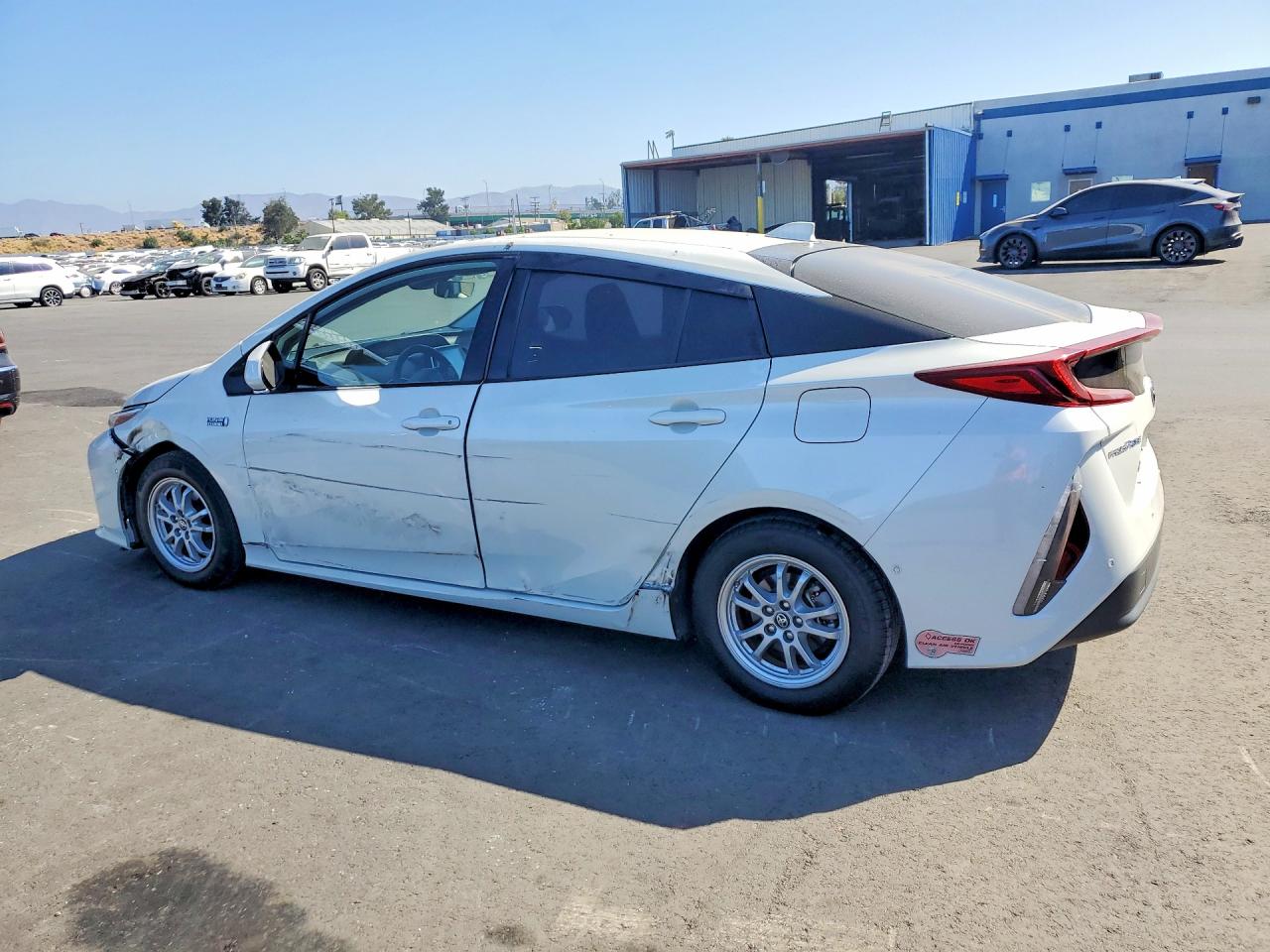 2020 TOYOTA PRIUS PRIME LIMITED — снимка 2