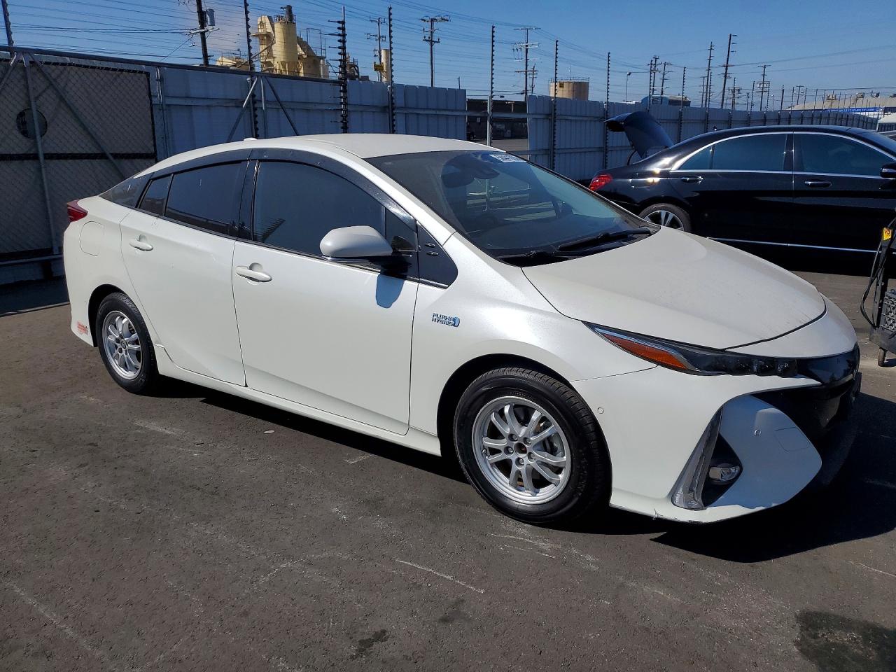 2020 TOYOTA PRIUS PRIME LIMITED — снимка 4