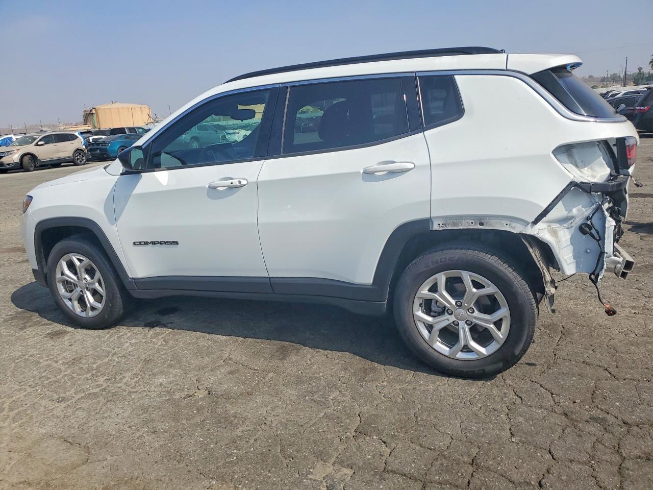 2024 JEEP COMPASS LATITUDE — снимка 2