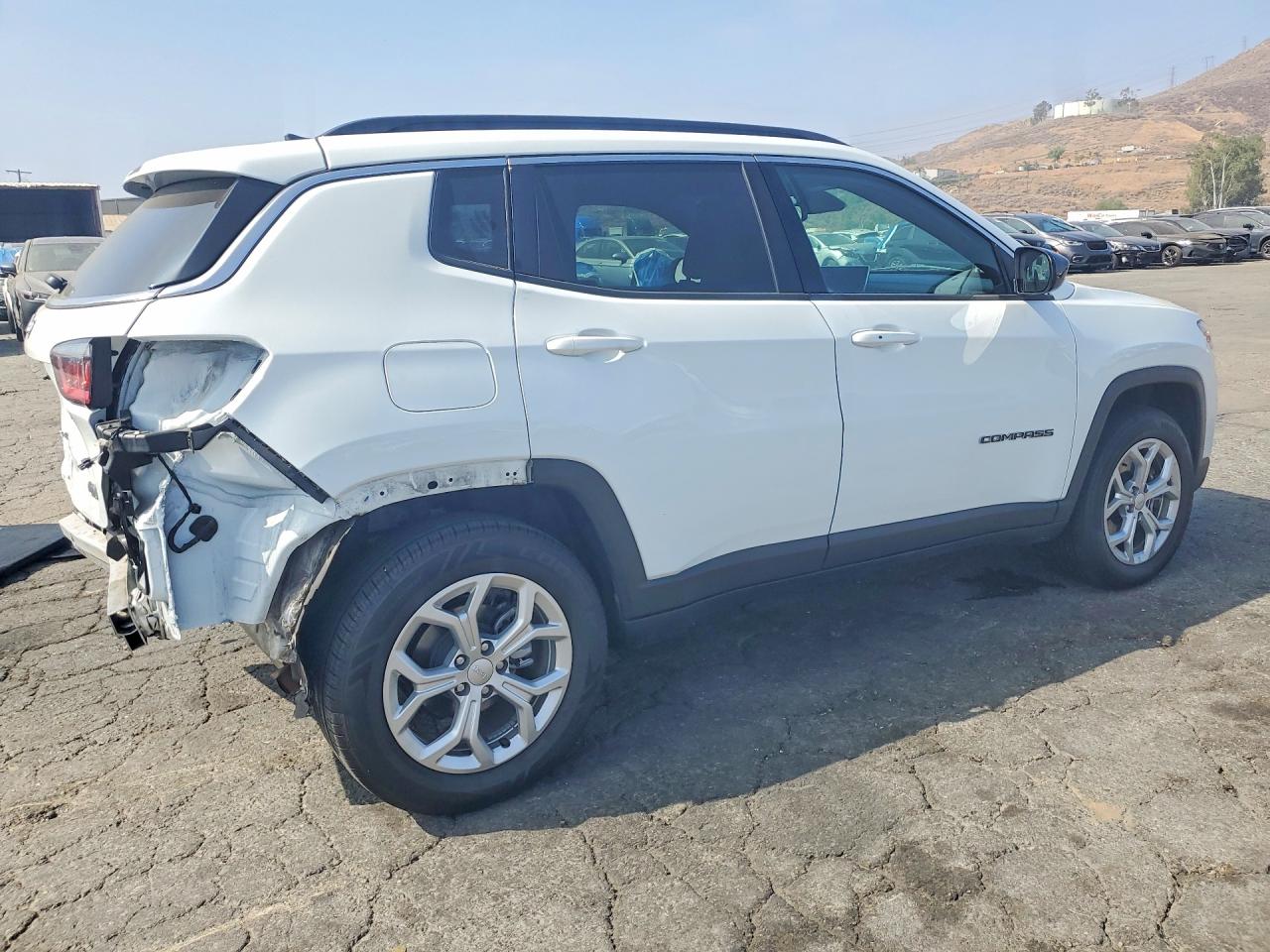 2024 JEEP COMPASS LATITUDE — снимка 3