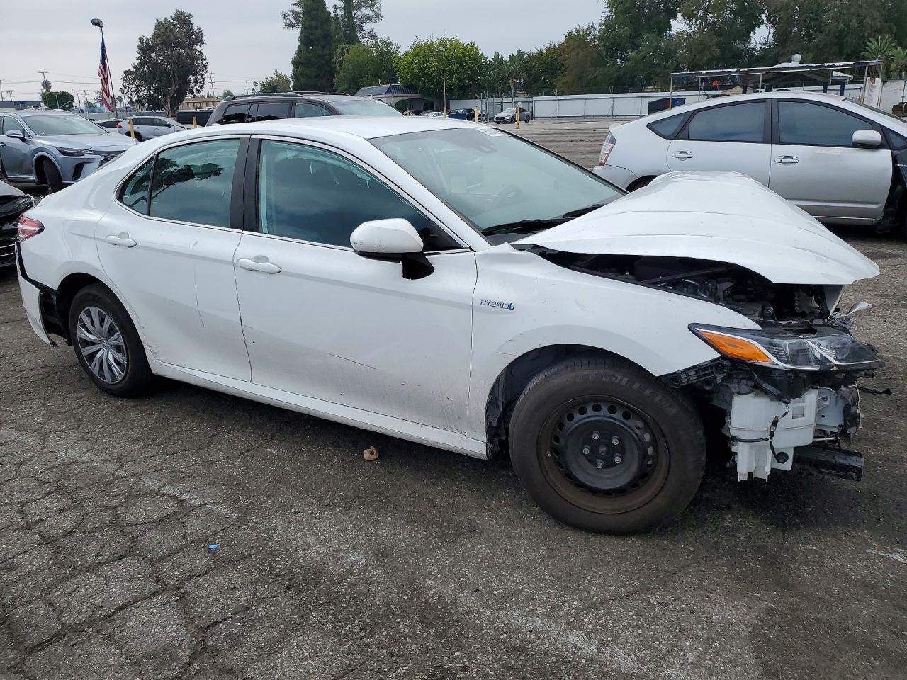 2020 TOYOTA CAMRY LE — снимка 4