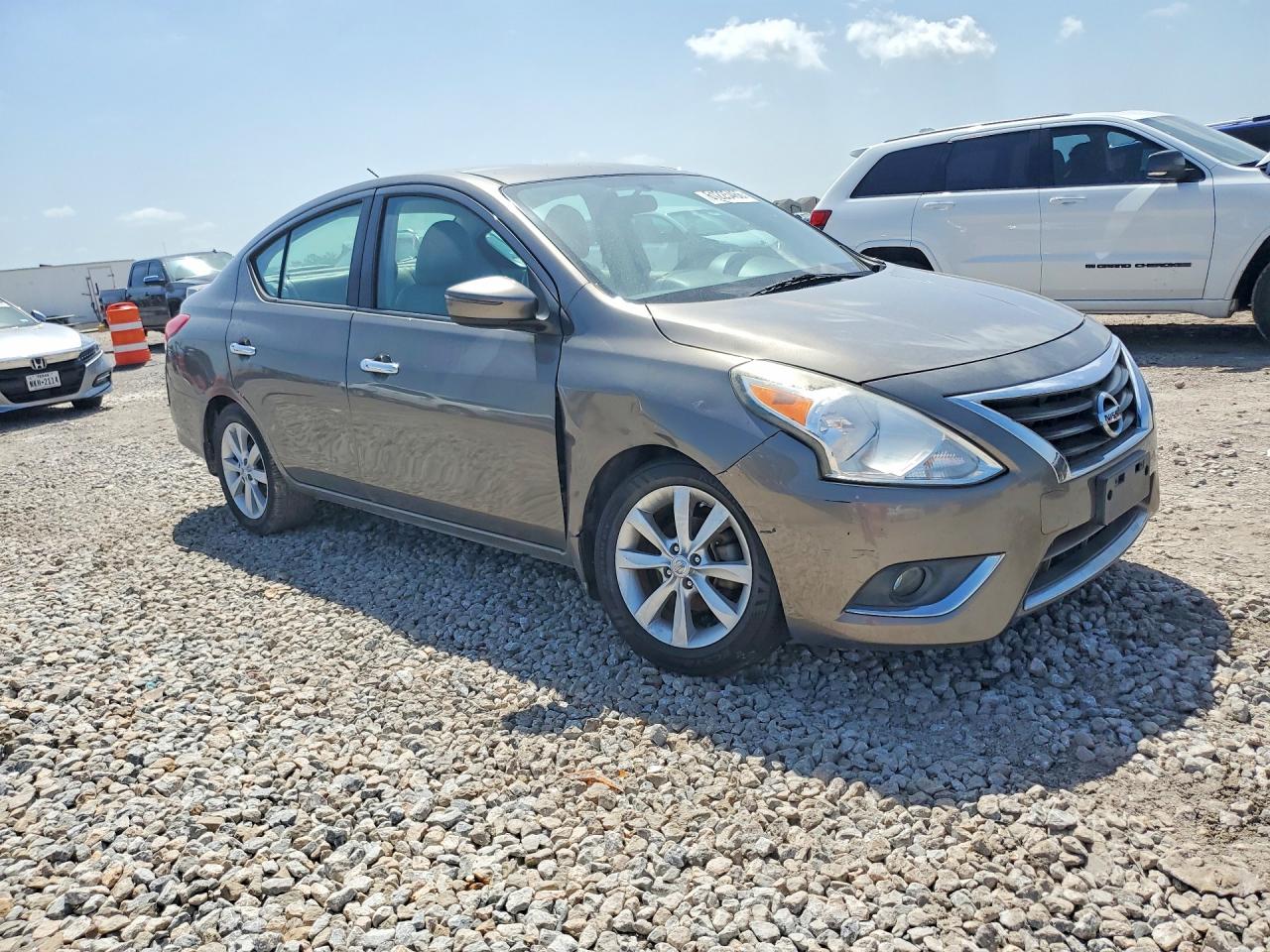 2016 NISSAN VERSA 1.6 SL — снимка 4