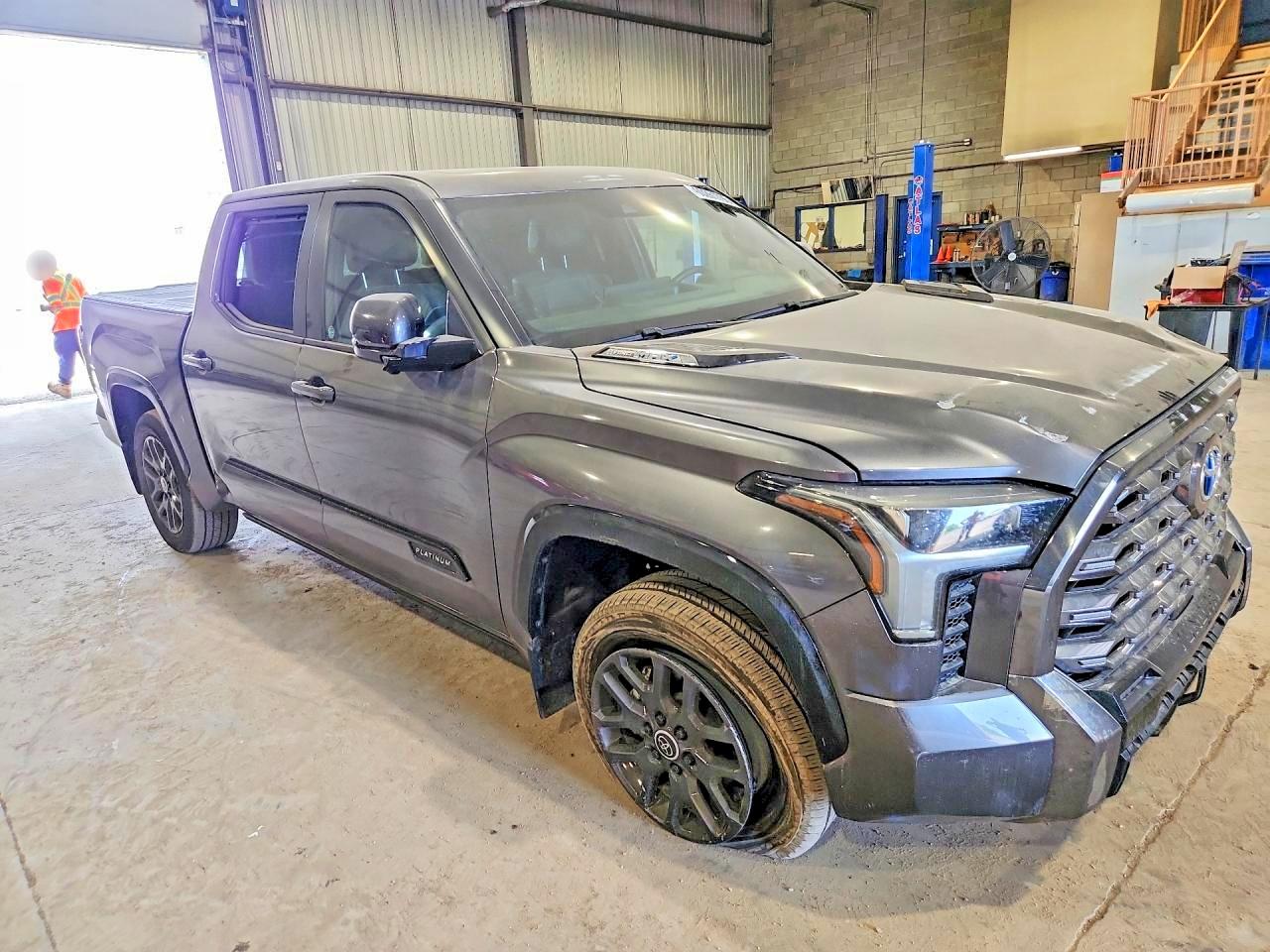2024 TOYOTA TUNDRA PLATINUM HV — снимка 5