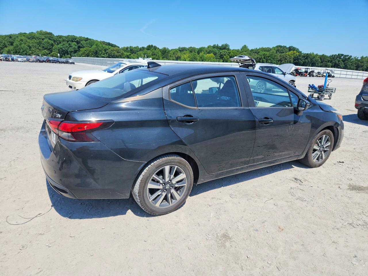 2021 NISSAN VERSA SV — снимка 3