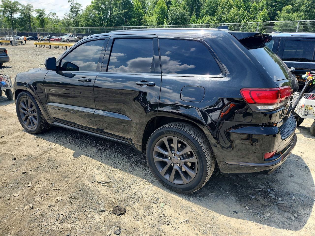 2019 JEEP GRAND CHEROKEE OVERLAND — снимка 2