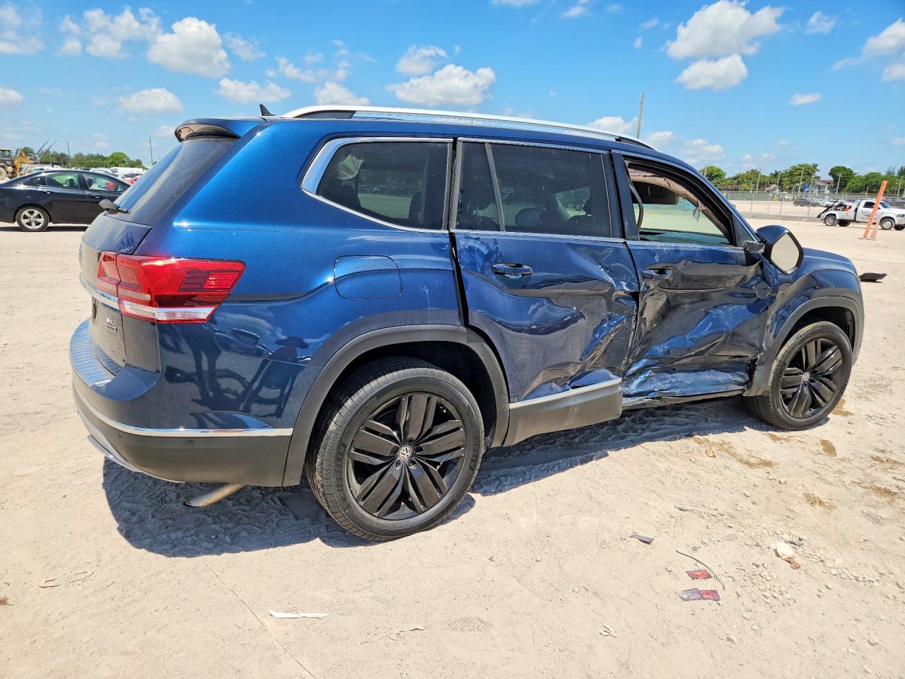 2018 VOLKSWAGEN ATLAS SEL PREMIUM — снимка 3