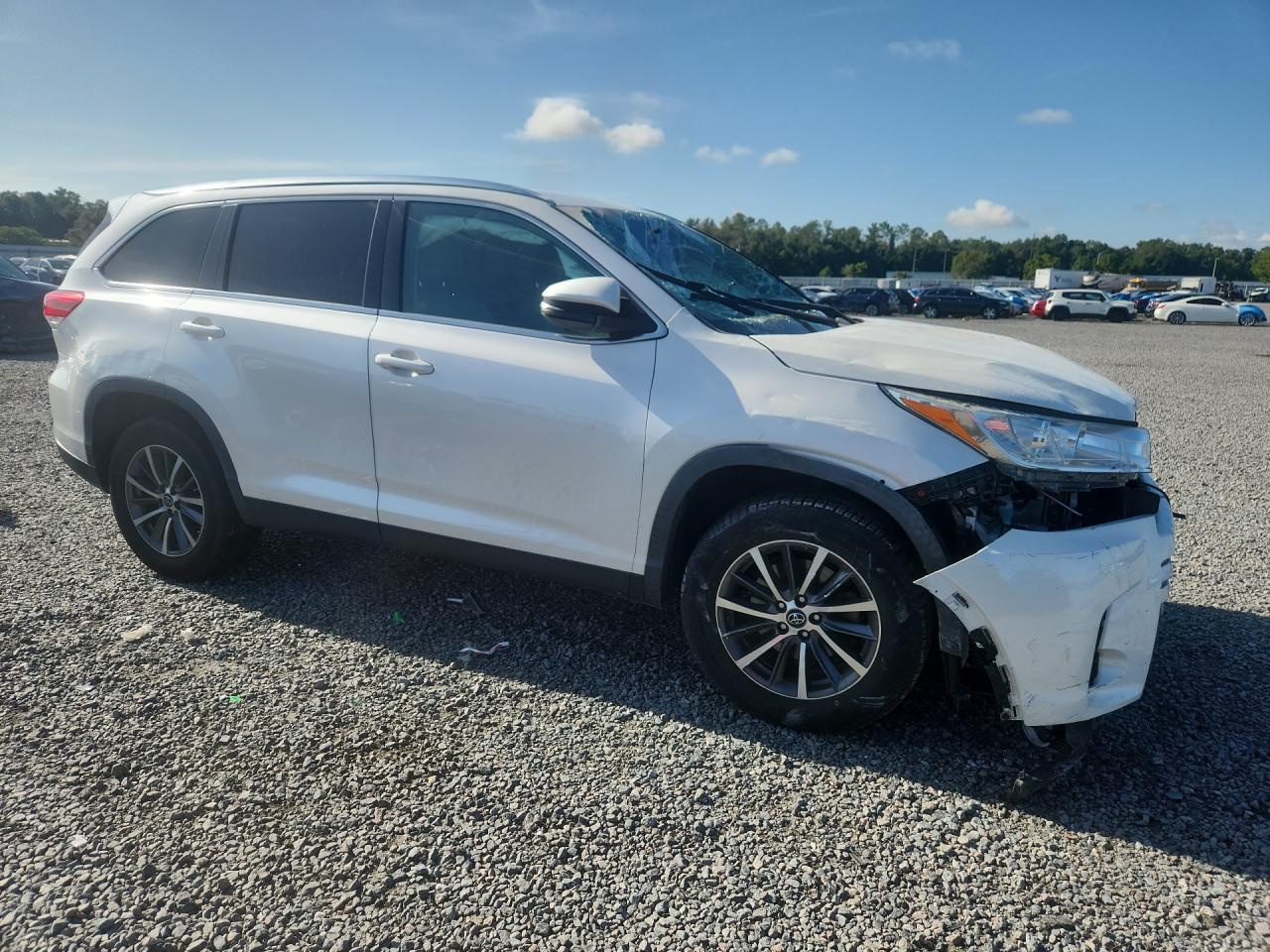2019 TOYOTA HIGHLANDER XLE — снимка 4