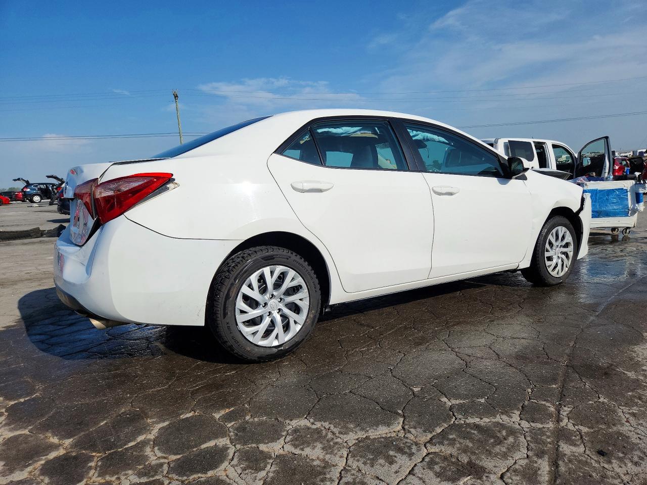 2019 TOYOTA COROLLA LE — снимка 3