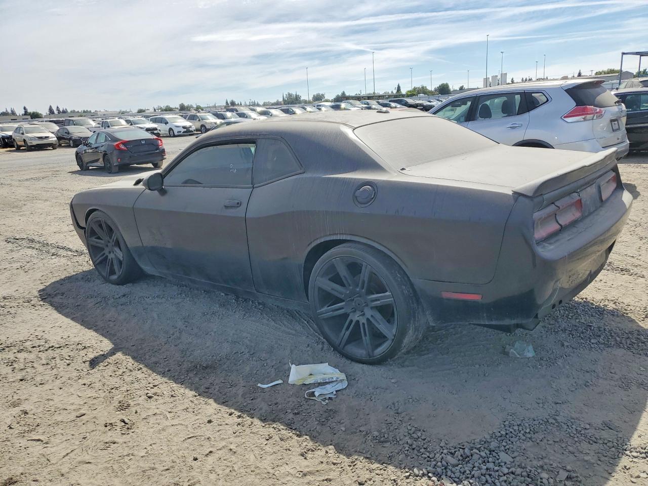2015 DODGE CHALLENGER SXT — снимка 2
