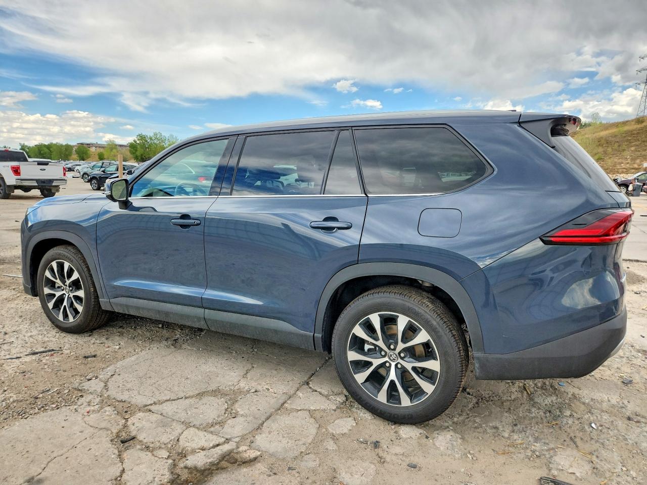 2025 TOYOTA GRAND HIGHLANDER HYBRID MAX LIMITED — снимка 2