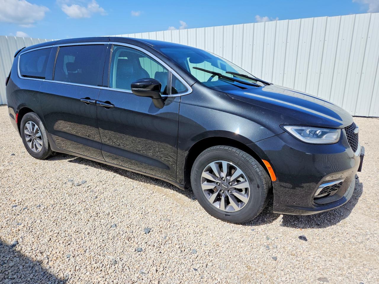 2023 CHRYSLER PACIFICA HYBRID TOURING L — снимка 4