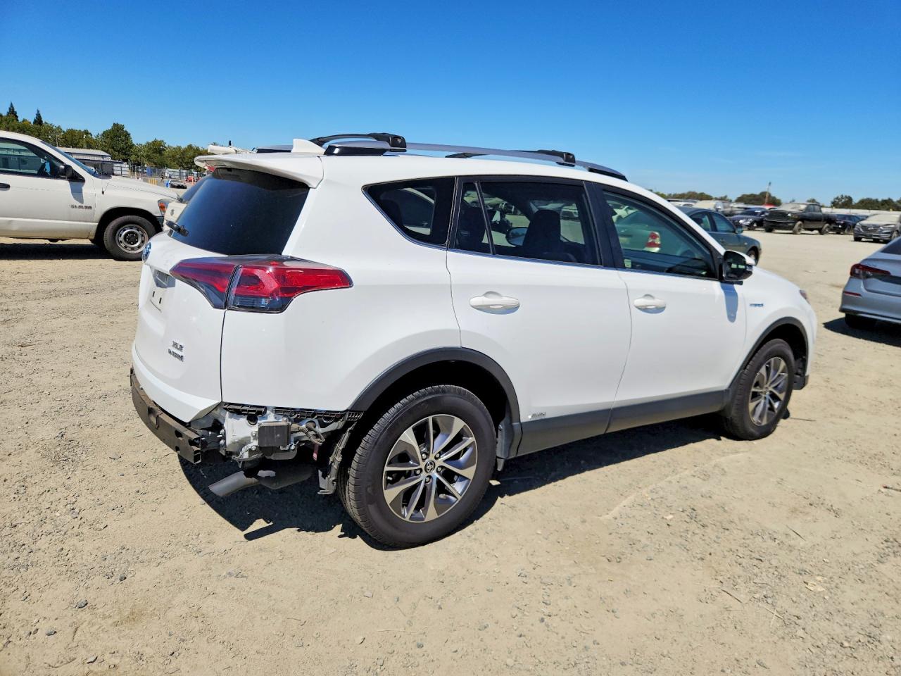 2018 TOYOTA RAV4 HYBRID XLE — снимка 3