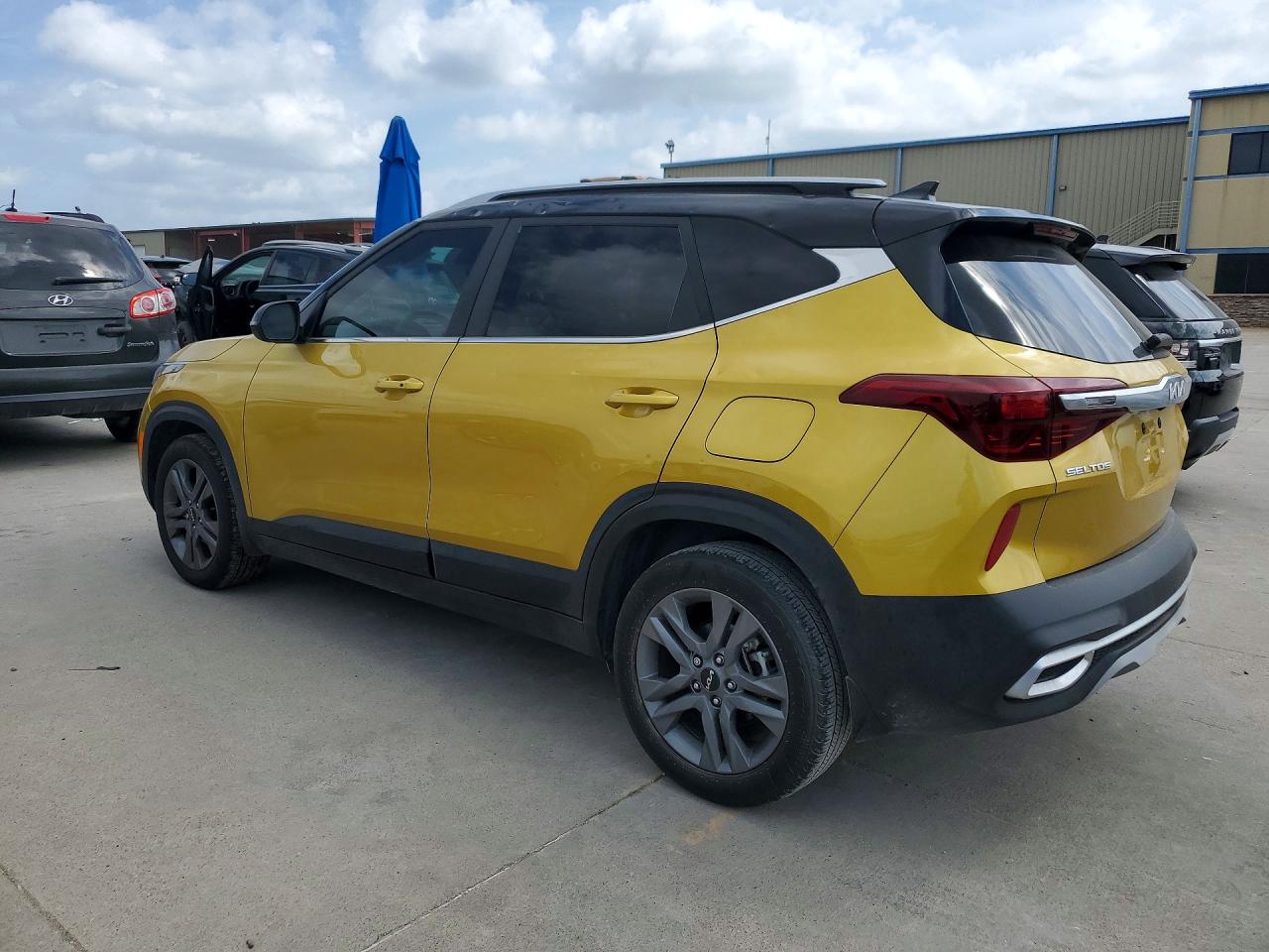 2023 KIA SELTOS S — снимка 2