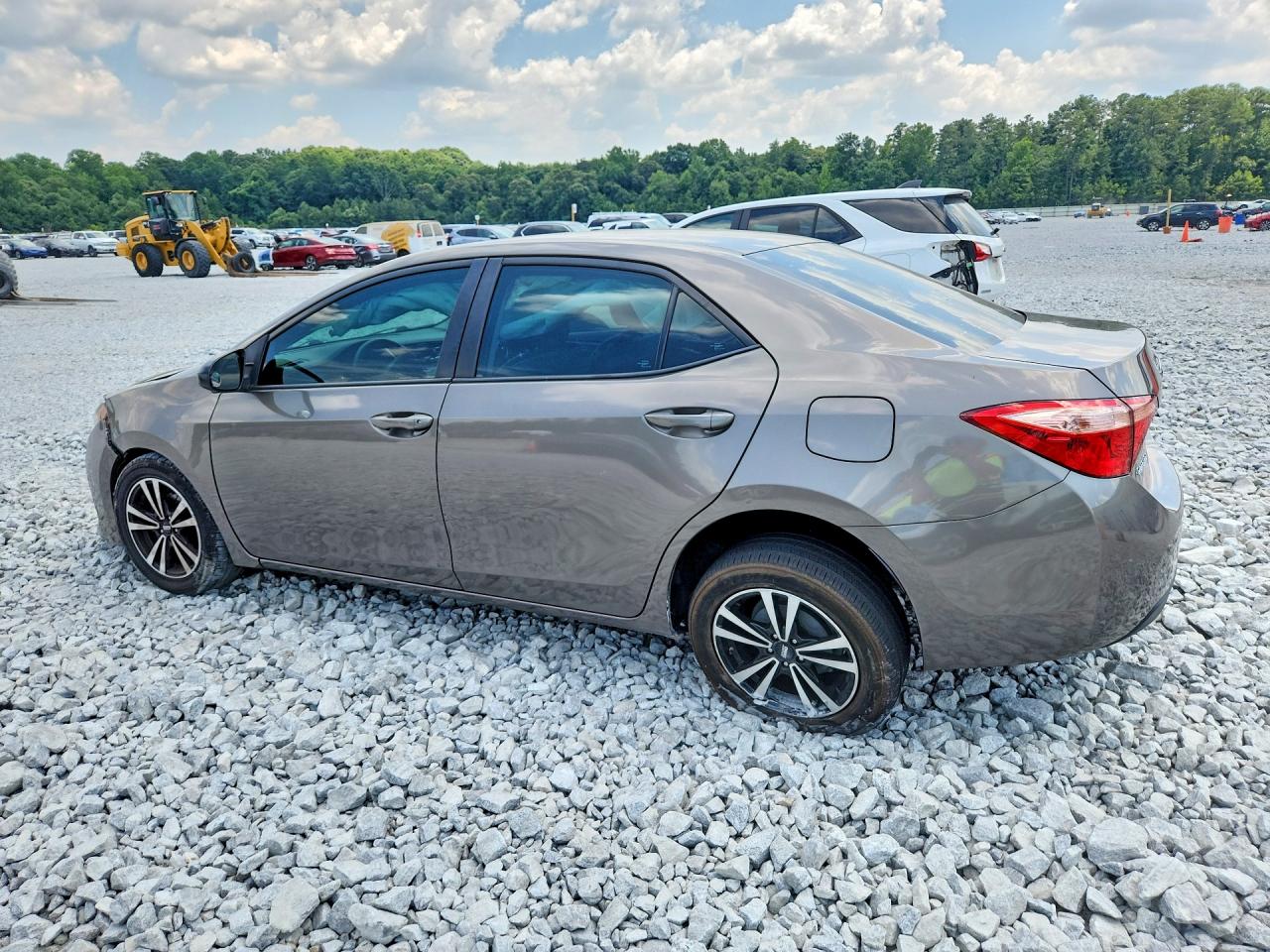 2018 TOYOTA COROLLA LE — снимка 2
