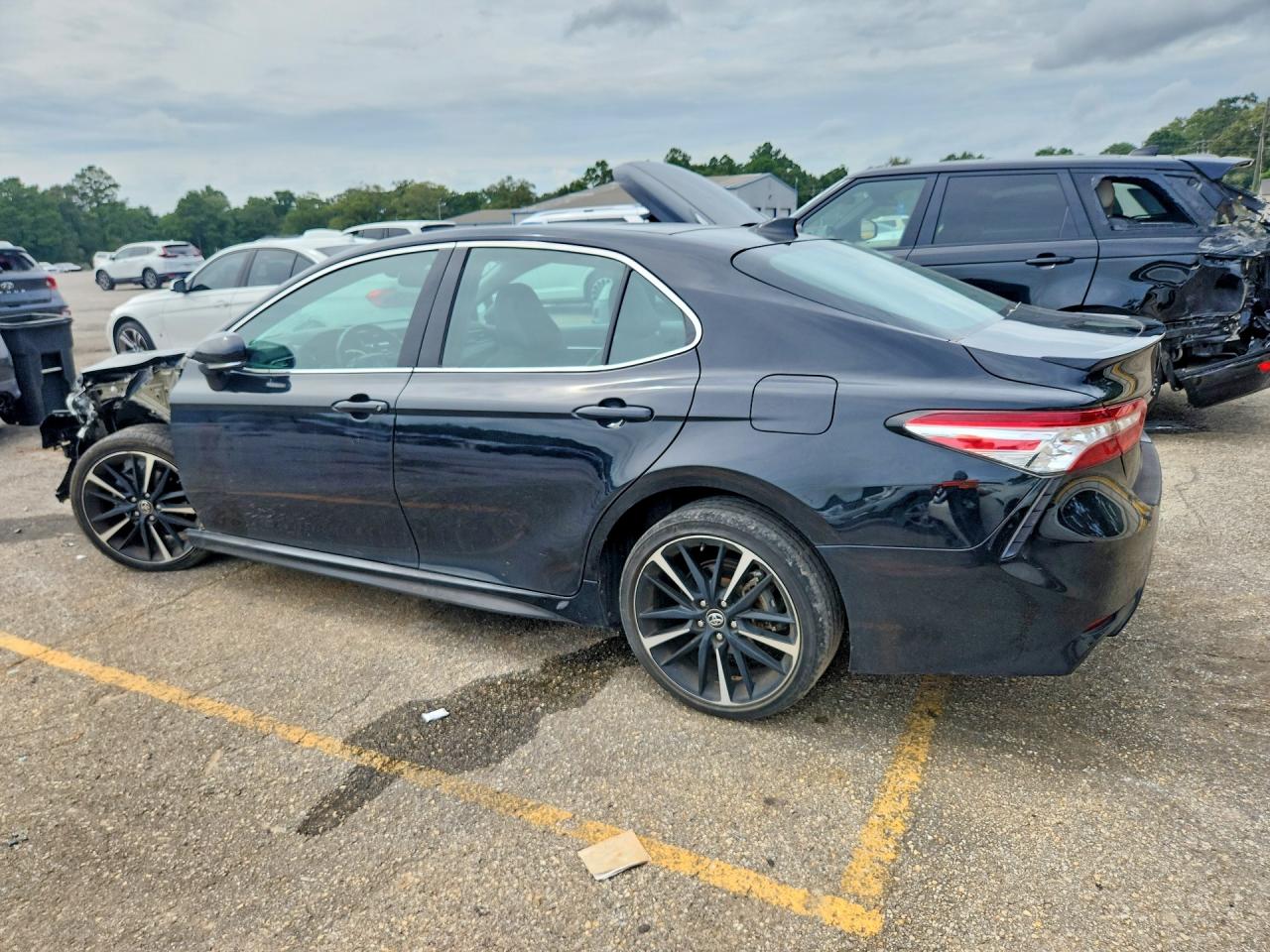 2020 TOYOTA CAMRY XSE — снимка 2