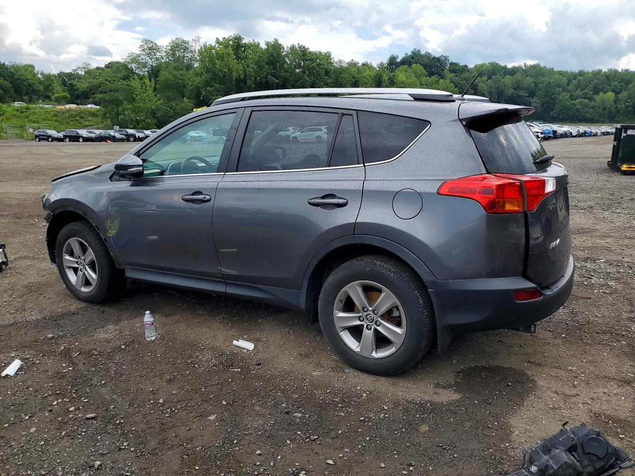 2015 TOYOTA RAV4 XLE — снимка 2