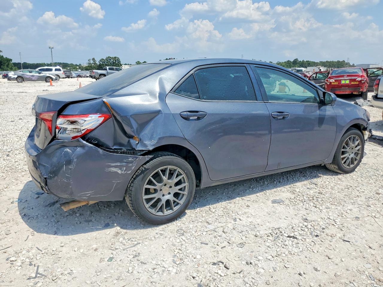 2018 TOYOTA COROLLA LE — снимка 3