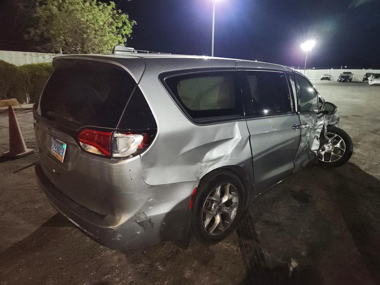 2018 CHRYSLER PACIFICA TOURING PLUS — снимка 3