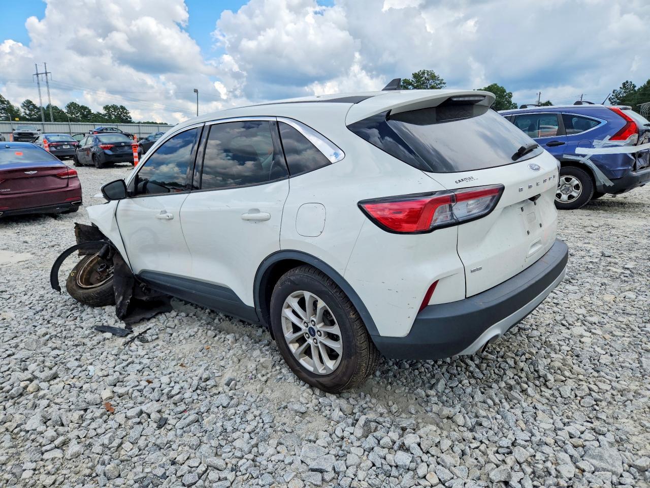 2021 FORD ESCAPE SE — снимка 2