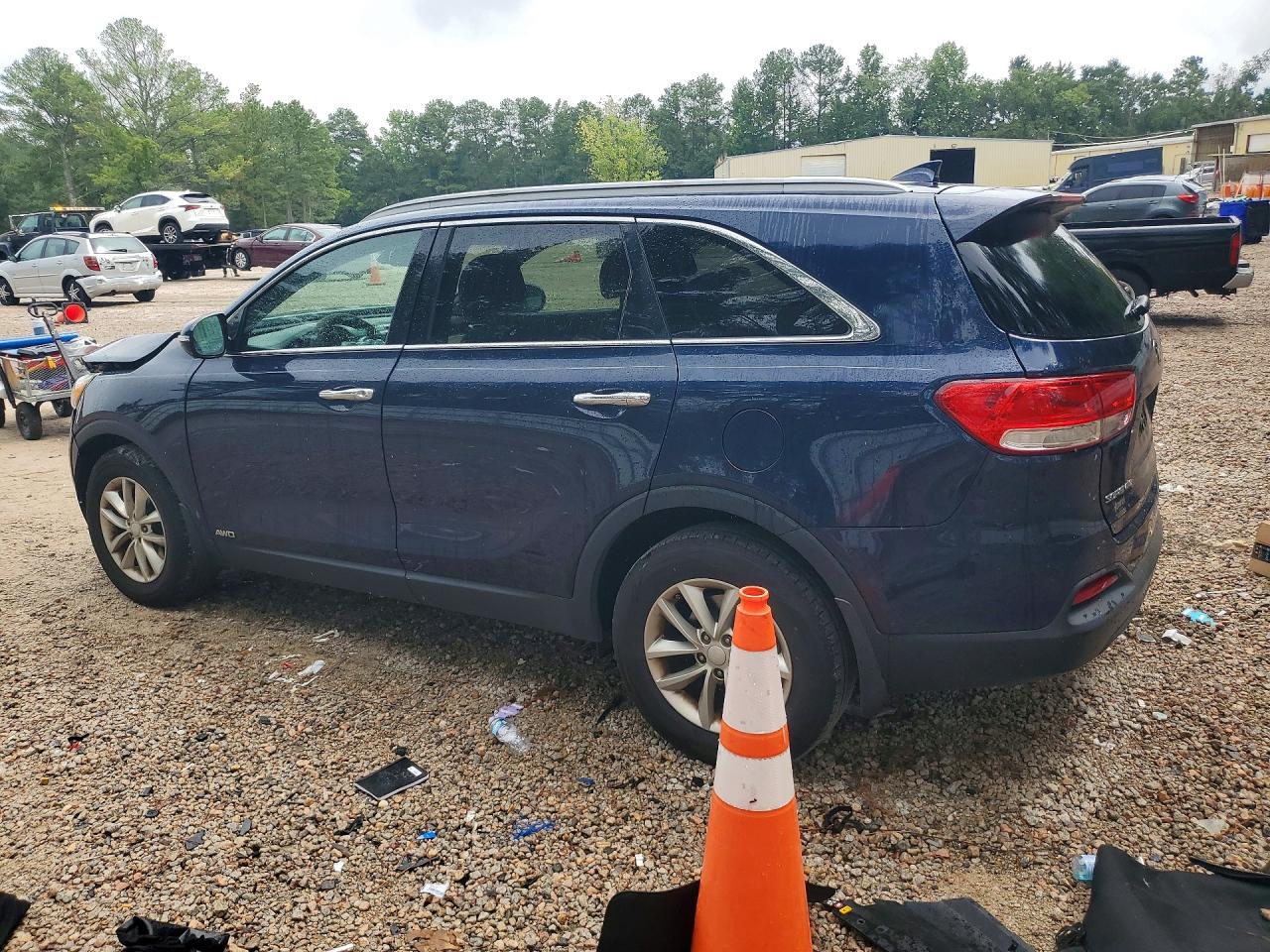 2017 KIA SORENTO LX — снимка 2