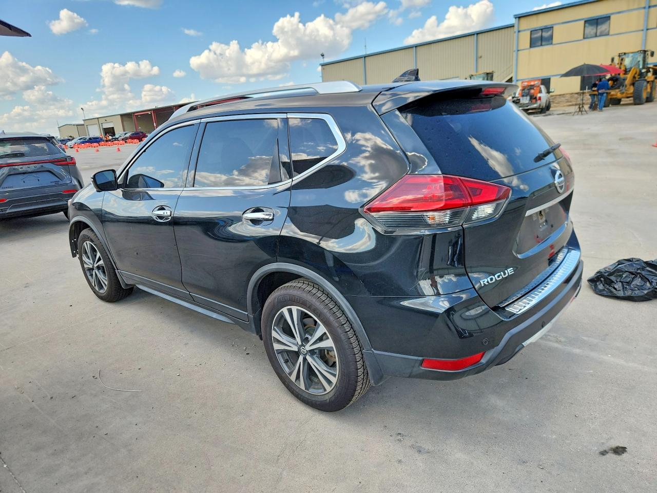 2019 NISSAN ROGUE SV — снимка 2