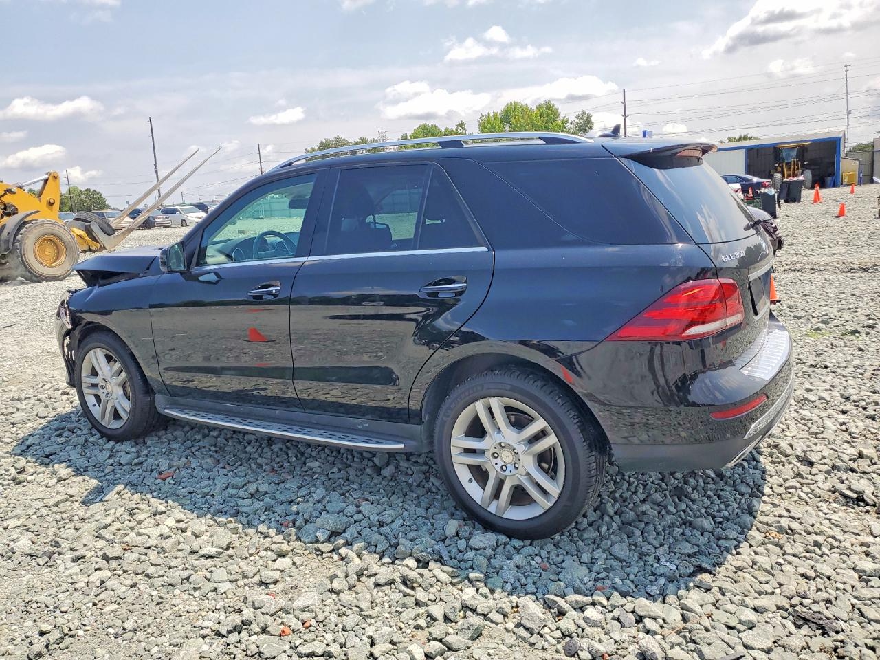 2017 MERCEDES-BENZ GLE 350 4MATIC — снимка 2
