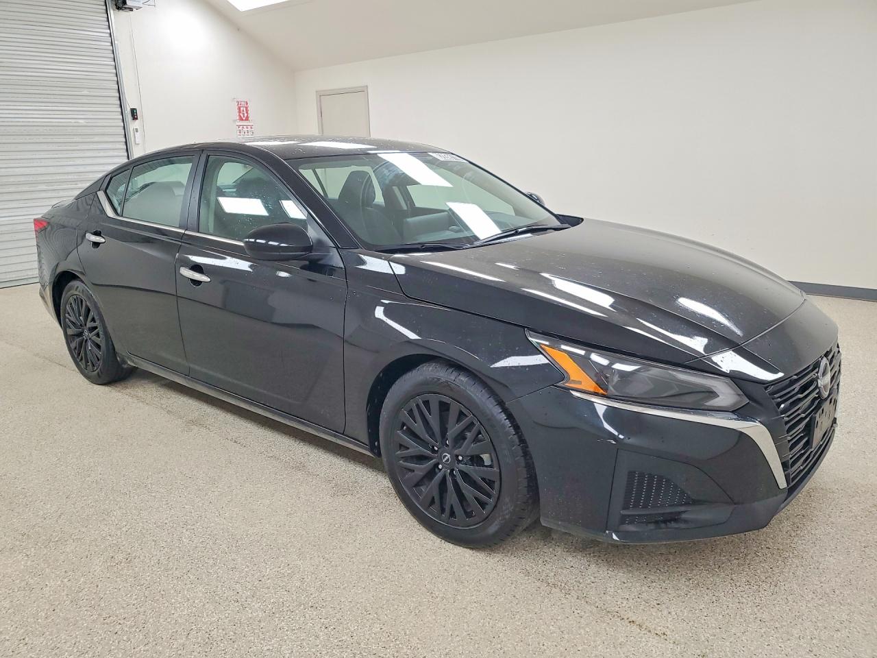 2025 NISSAN ALTIMA SV — снимка 4