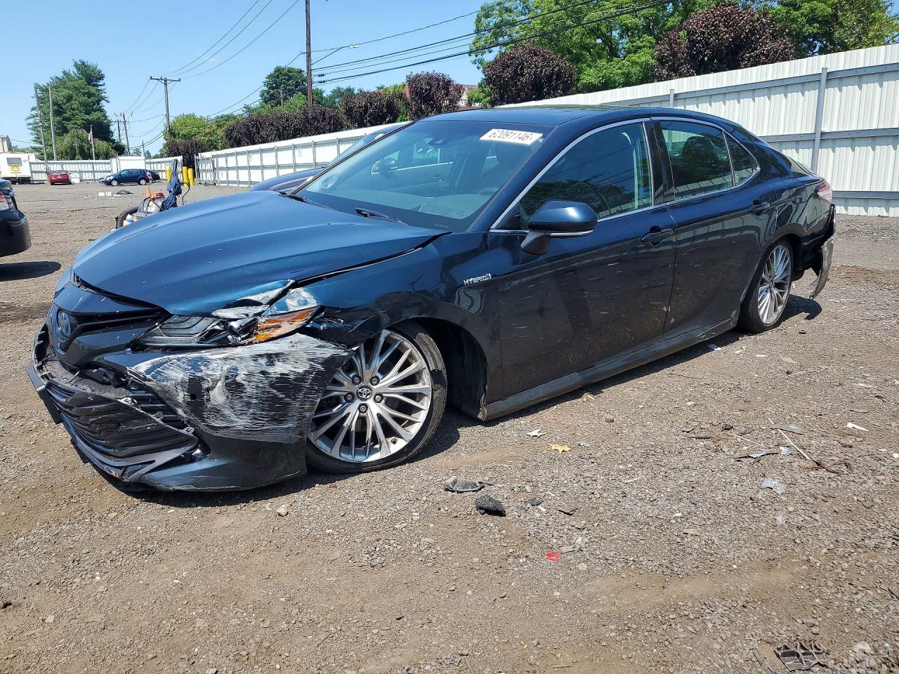 2018 TOYOTA CAMRY HYBRID XLE