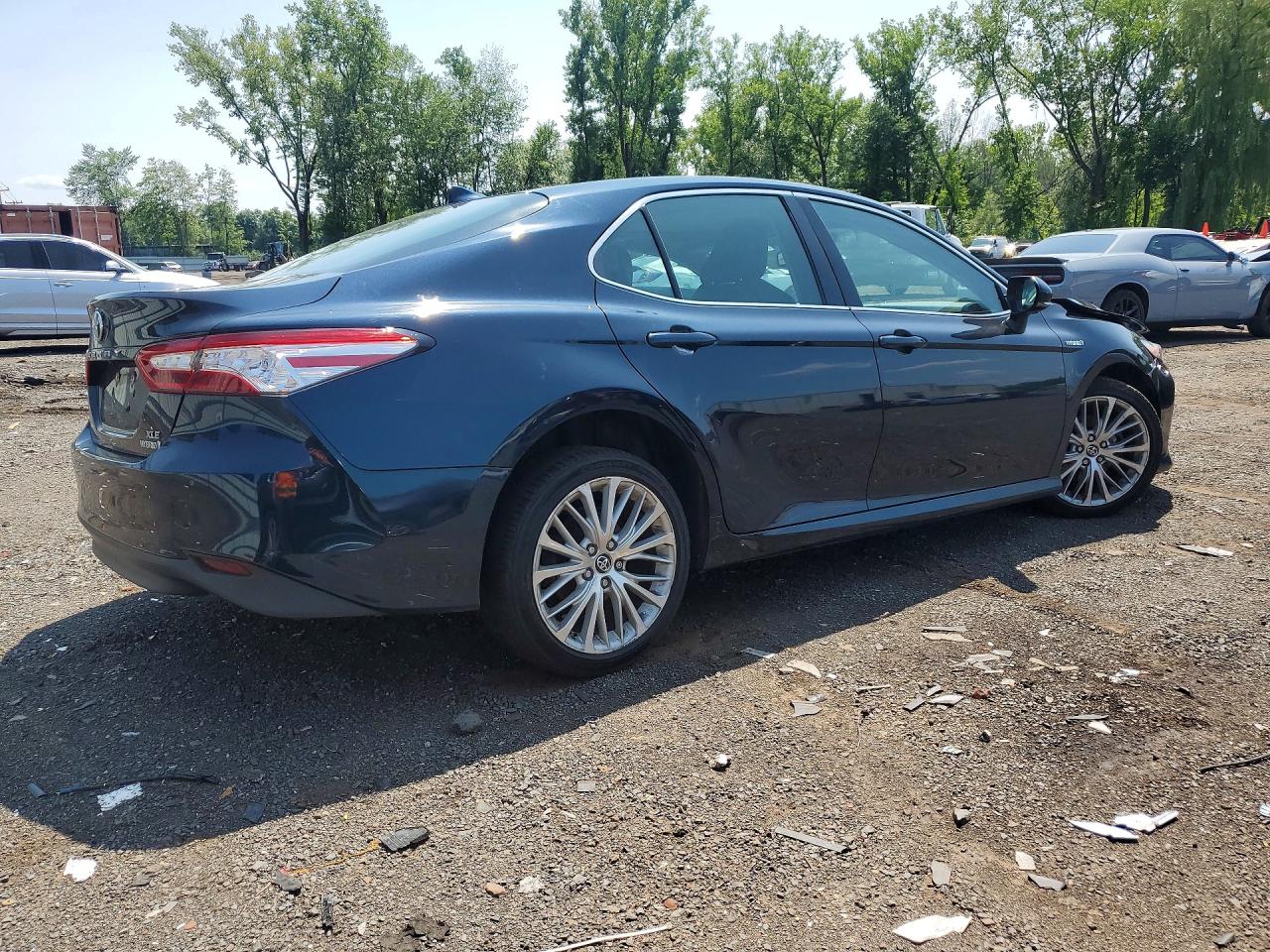 2018 TOYOTA CAMRY HYBRID XLE — снимка 3