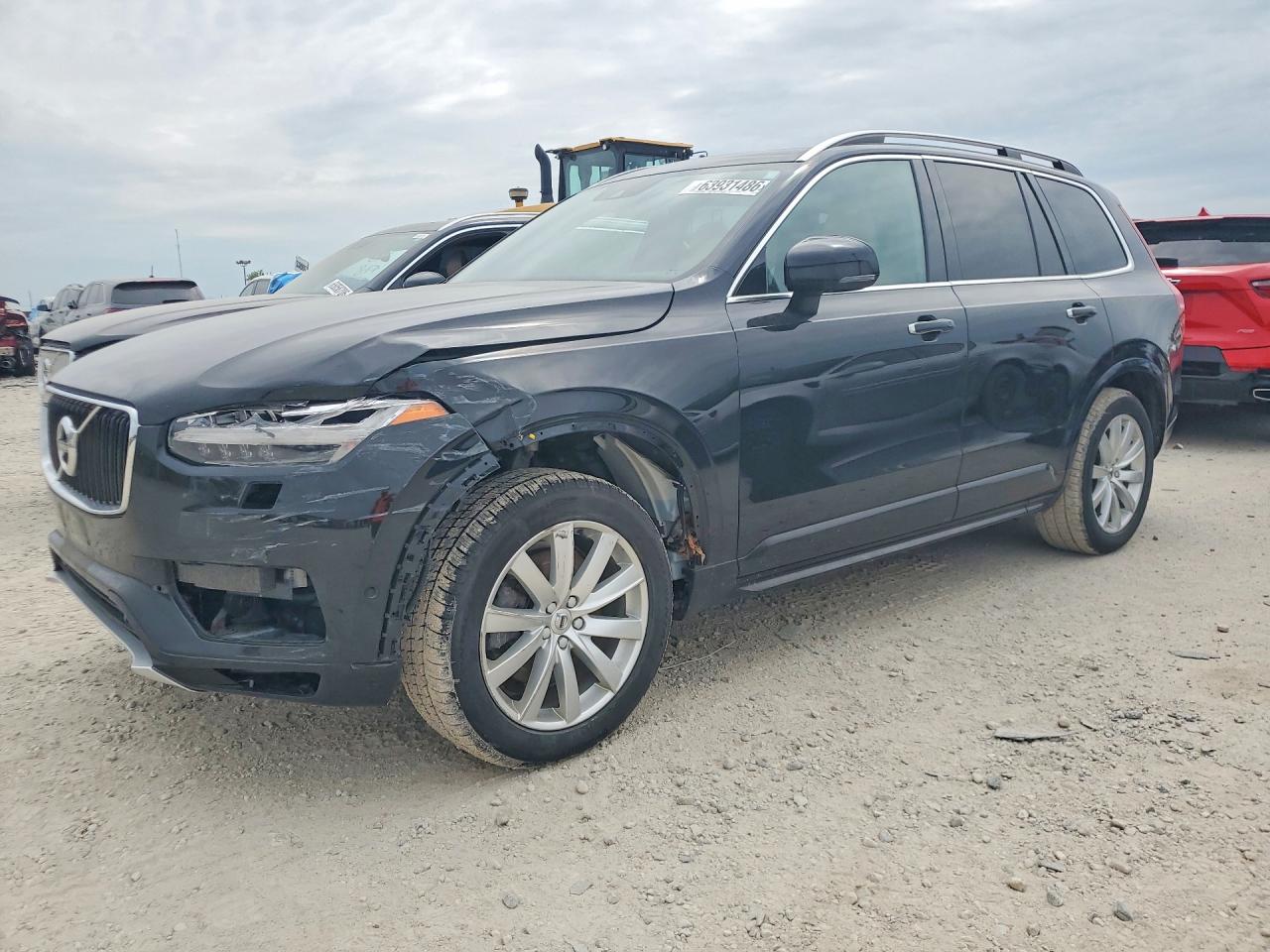 2017 VOLVO XC90 T6