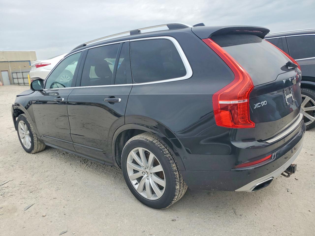 2017 VOLVO XC90 T6 — снимка 2