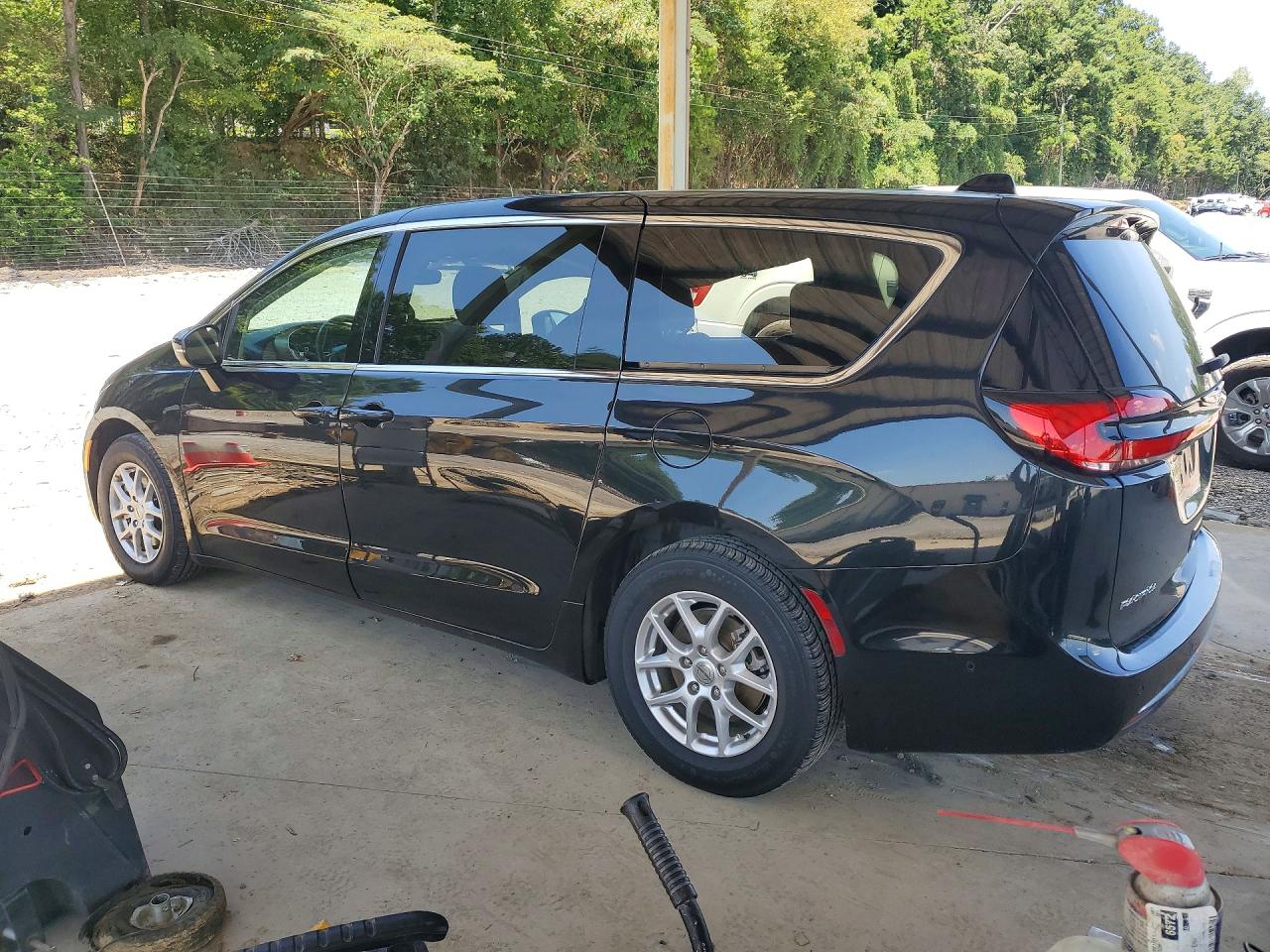 2023 CHRYSLER PACIFICA TOURING L — снимка 2