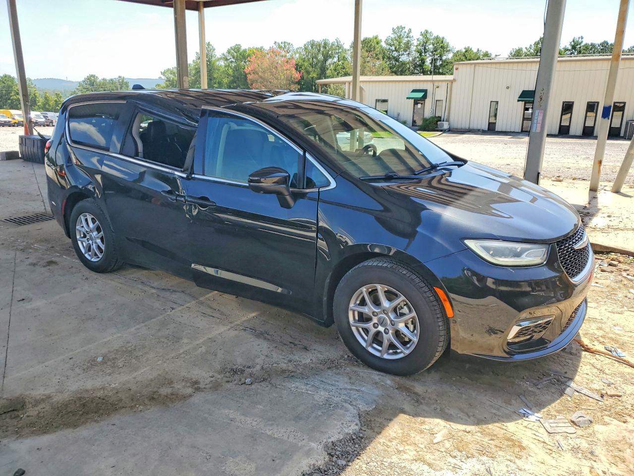 2023 CHRYSLER PACIFICA TOURING L — снимка 4