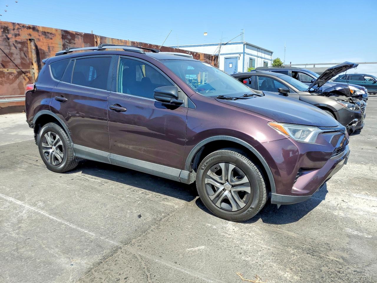 2018 TOYOTA RAV4 LE — снимка 4