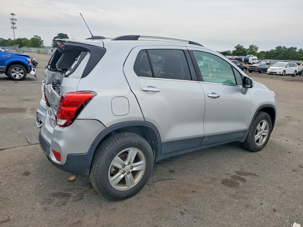 2019 CHEVROLET TRAX 1LT — снимка 3