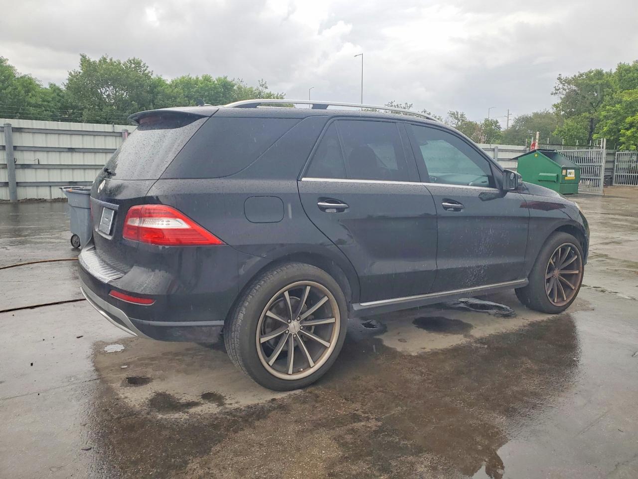 2015 MERCEDES-BENZ ML 350 — photo 3