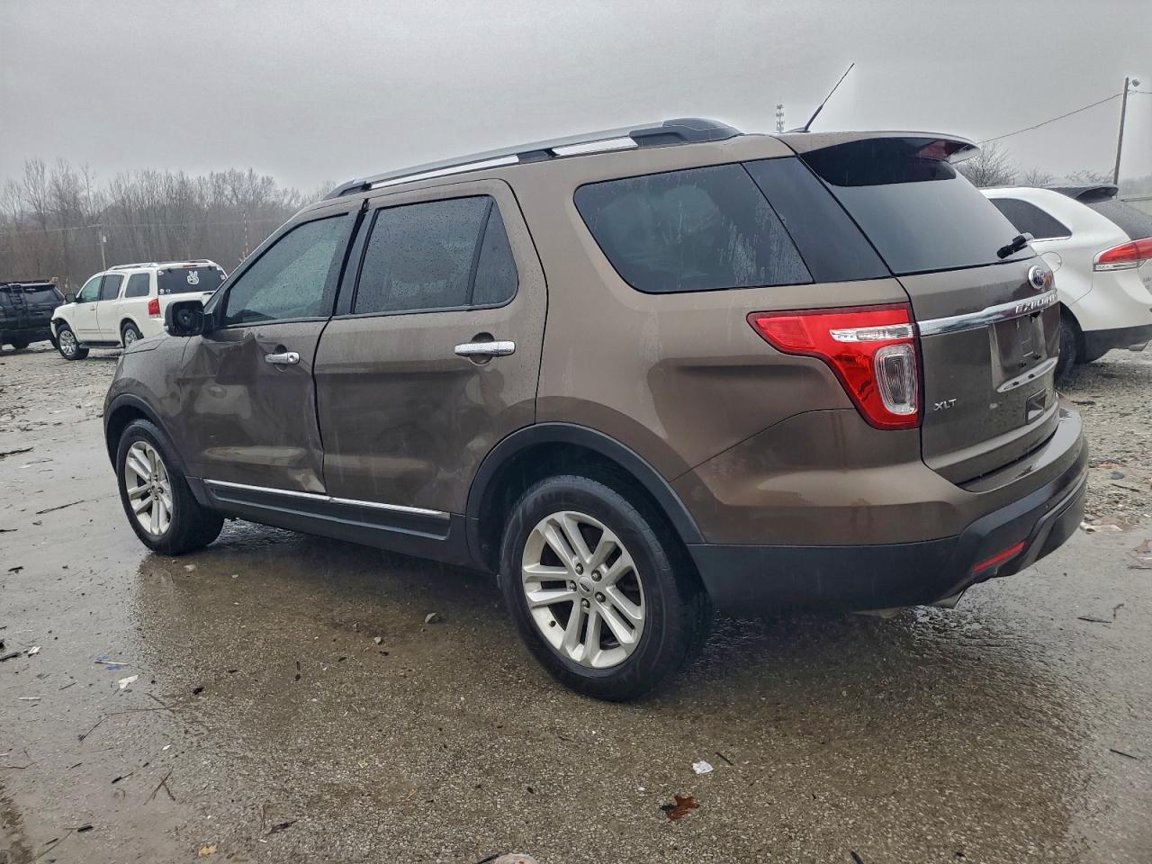 2015 FORD EXPLORER XLT — снимка 2