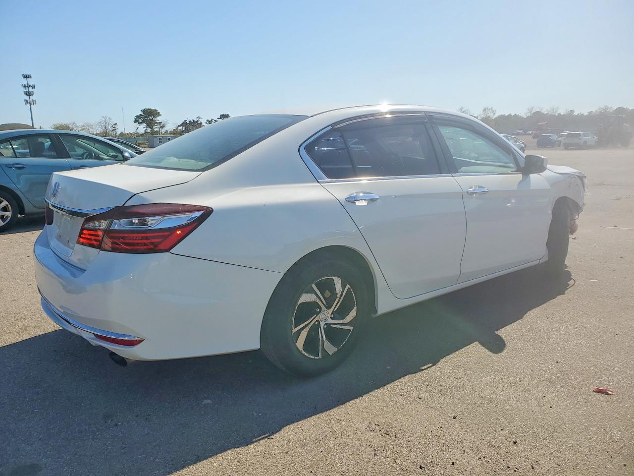 2017 HONDA ACCORD LX — снимка 3
