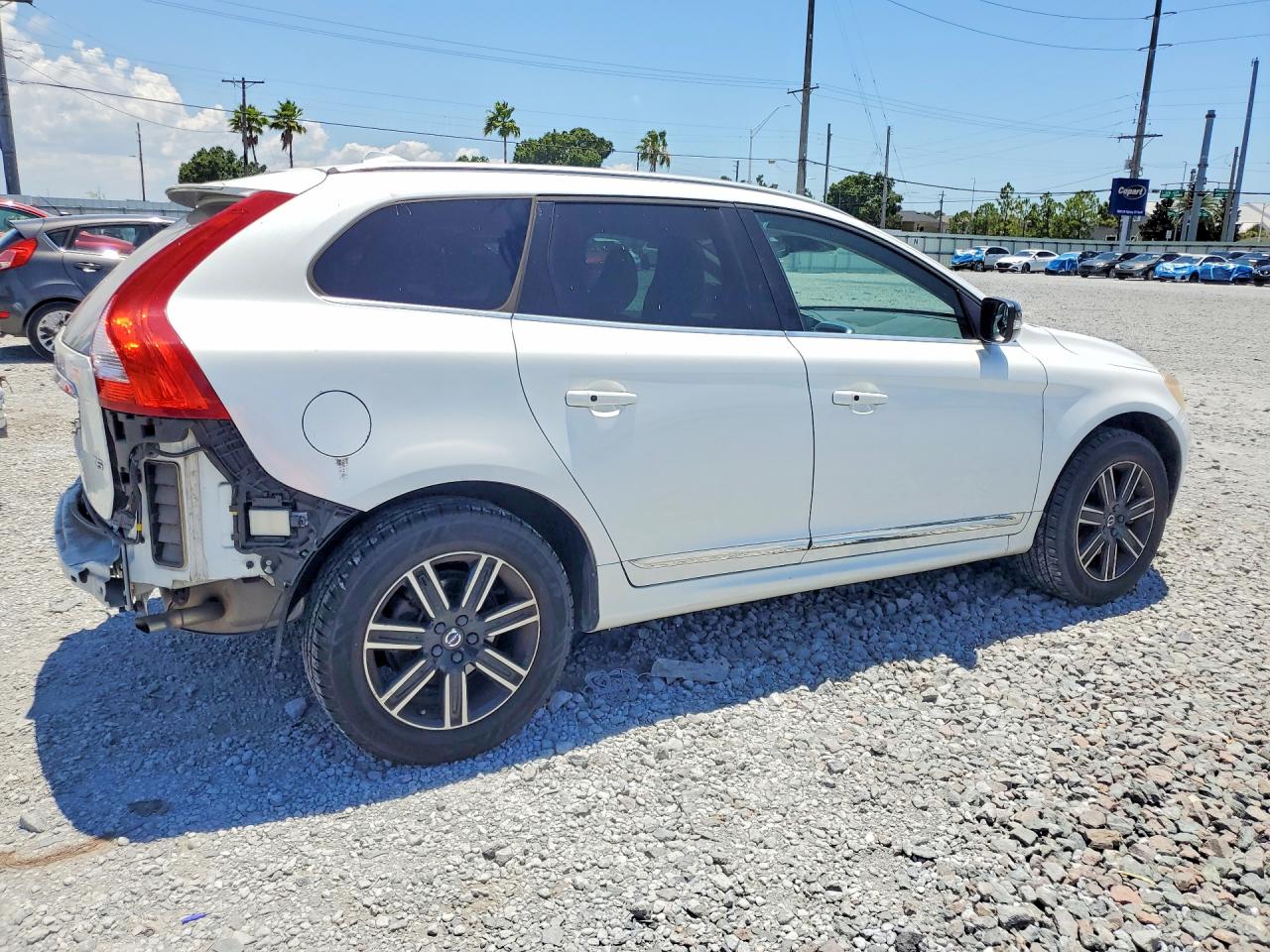2017 VOLVO XC60 T5 DYNAMIC — снимка 3