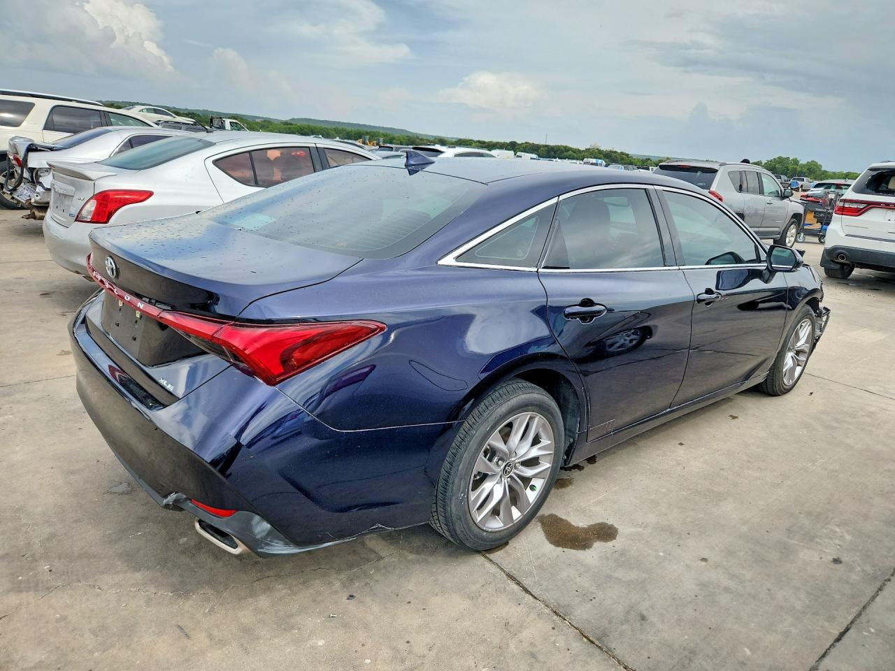 2021 TOYOTA AVALON XLE — снимка 3