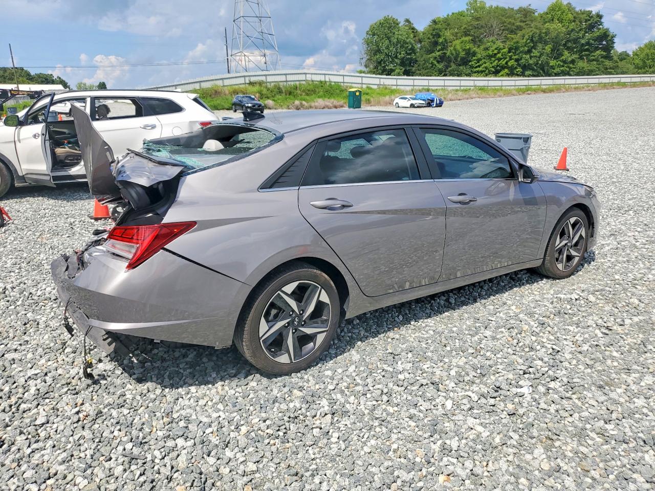 2022 HYUNDAI ELANTRA LIMITED — снимка 3