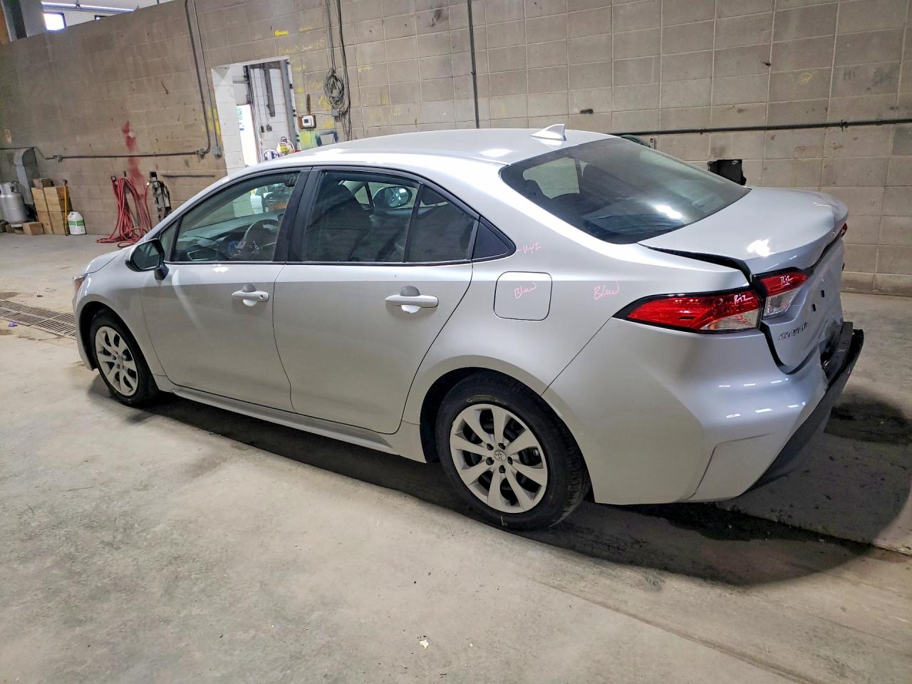 2026 TOYOTA COROLLA LE — снимка 2